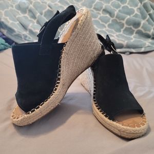 Toms wedges